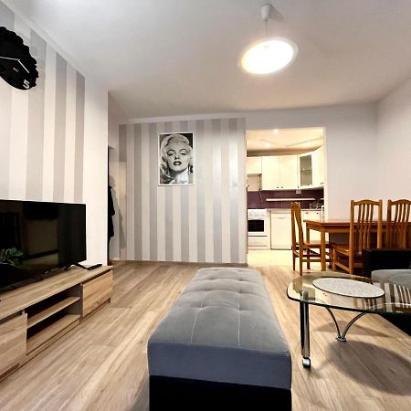 Charmig Apartment Kraków Exteriör bild